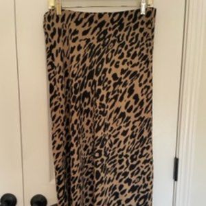 Banana Republic pull on  lined skirt in leopard print
